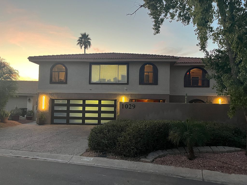 1029 E Sandpiper Dr - Property Image