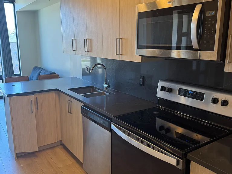 145 Columbia St S #507 — Photo 5