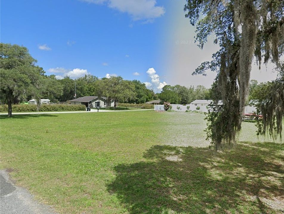 2nd image of 3561 E Kirby Ln