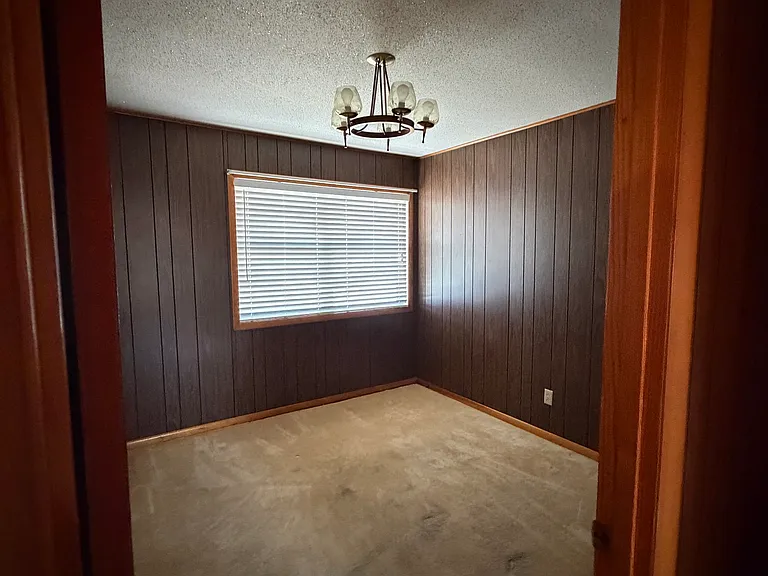 801 Arizona Ct — Photo 9