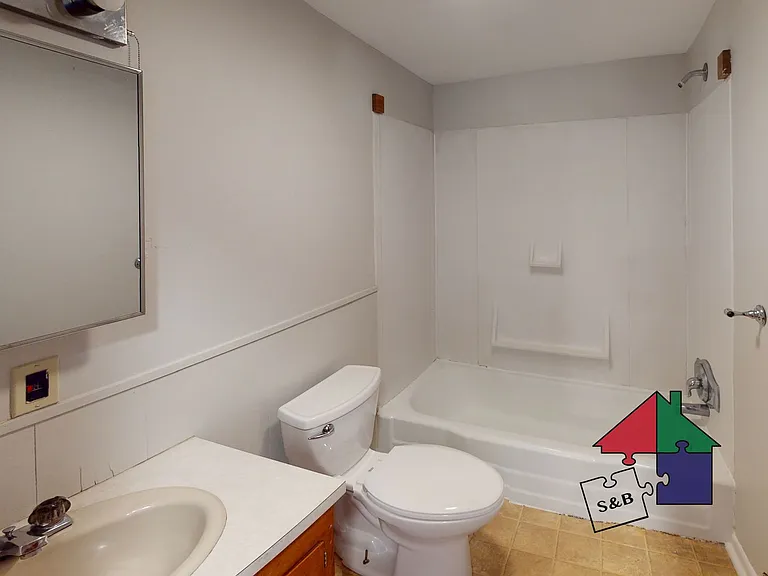 8 Elmore St — Photo 5