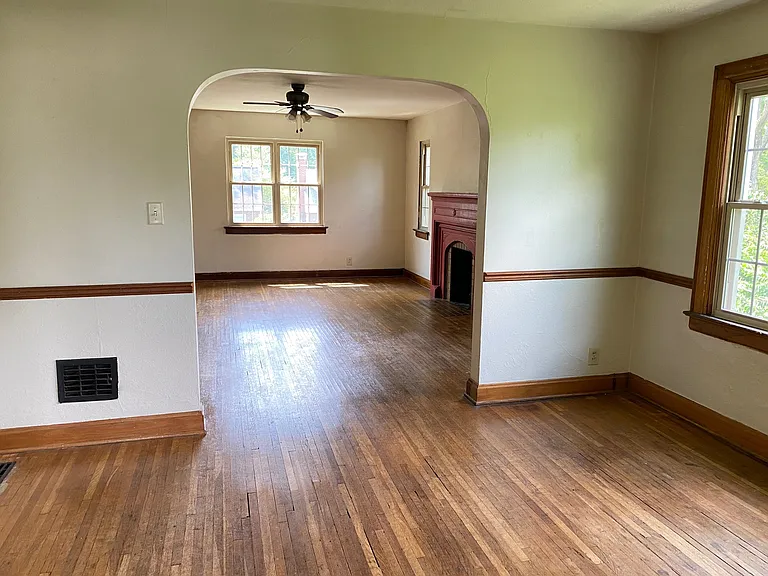 1338 Virginia Ave — Photo 8