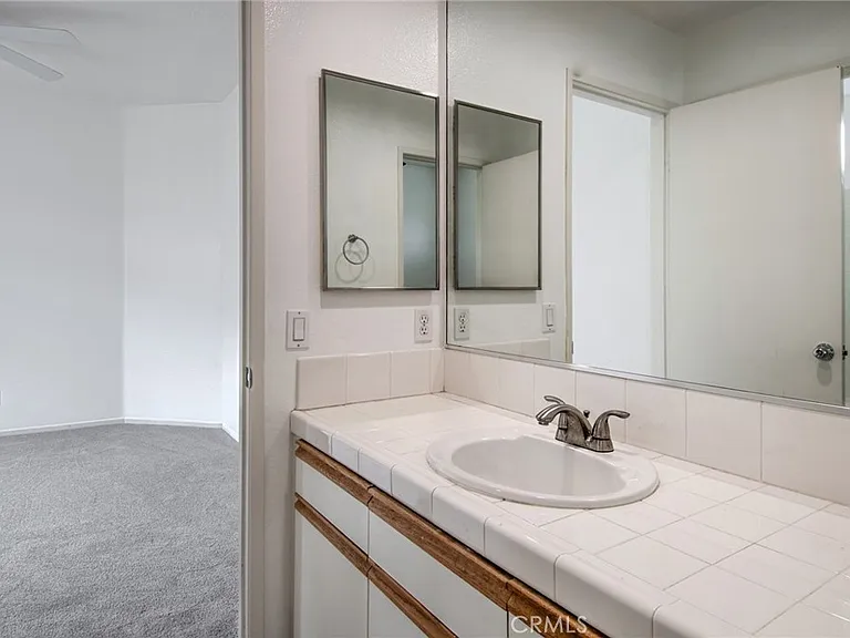 19646 Orviento Dr — Photo 12