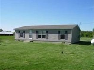 2728 E Montgomery Rd, Hillsdale, MI 49242