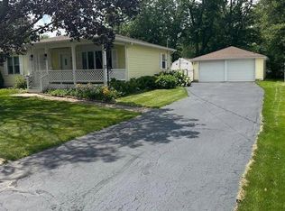 259 N Viant St, Lowell, IN 46356