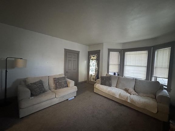 2nd image of 2009 Slauson AVENUE