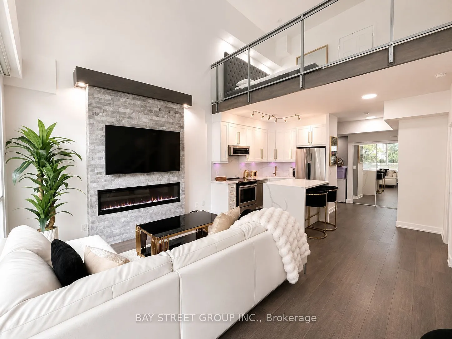 2 bed, $2,900 — Photo 2