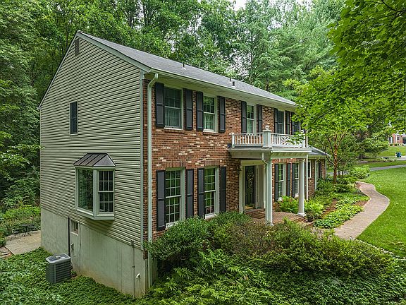 4th image of 3321 Cranbrook Ct