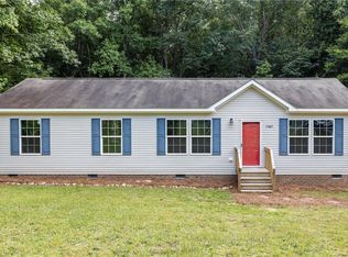 2147 Woodfield Dr, Sophia, NC 27350
