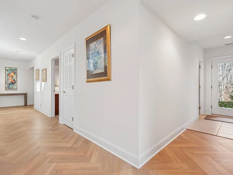 15 Eastwood Ct — Photo 19