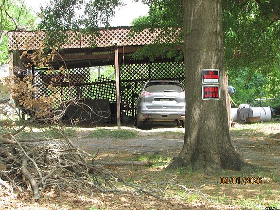 4th image of 17140 Lakeview Dr