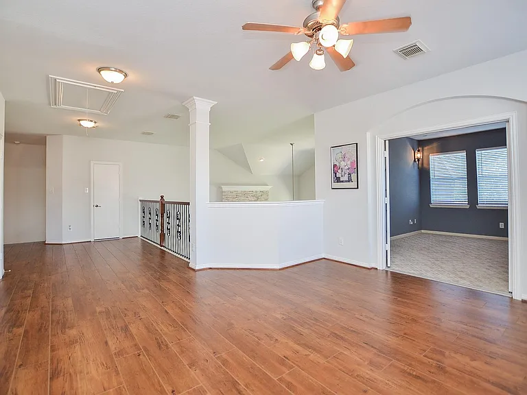 4315 Village Forest Dr — Photo 27