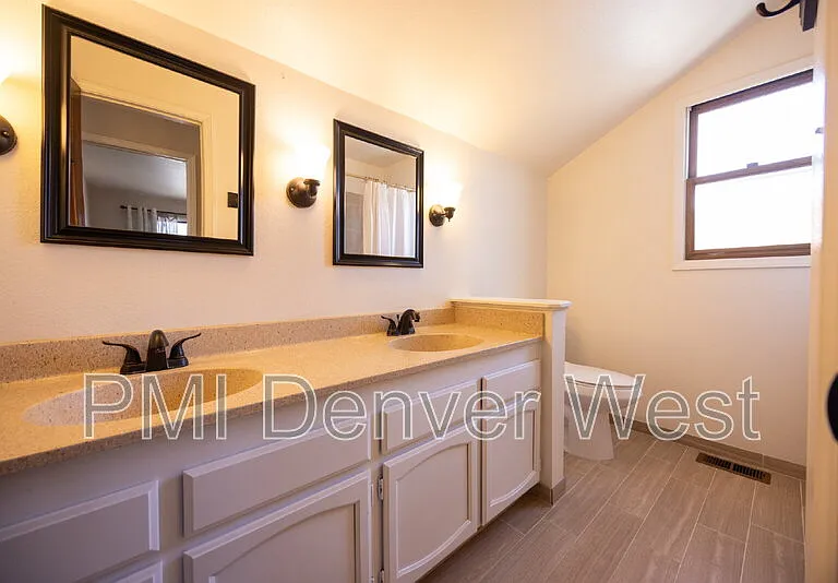 16821 E Hialeah Ave — Photo 17
