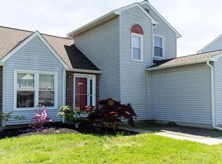 14 Cedar Farms Dr, Newark, DE 19702