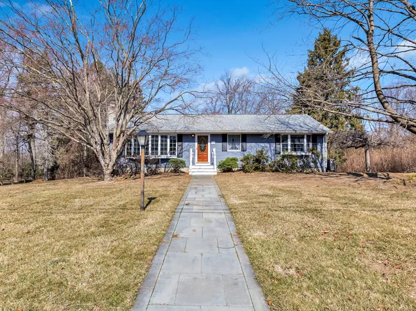 19 Coral Drive, Shelton, CT 06484
