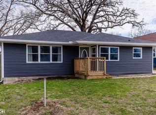75 Metcalf St, Maxwell, IA 50161