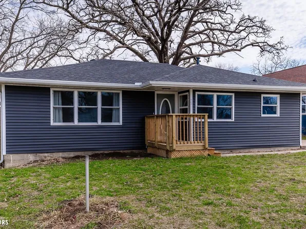 75 Metcalf St, Maxwell, IA 50161