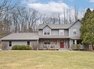 W307N5581 Anderson Rd, Hartland, WI 53029