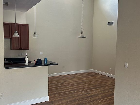5th image of 155 Pearl Lake Cswy Unit 206