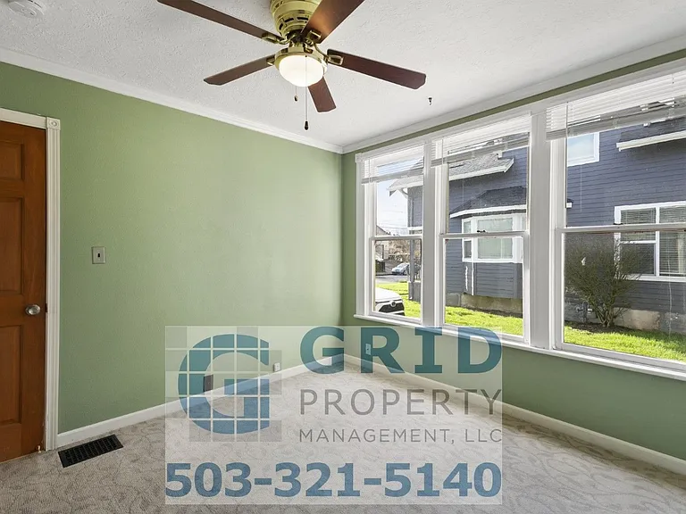 4535 SE Francis St — Photo 11