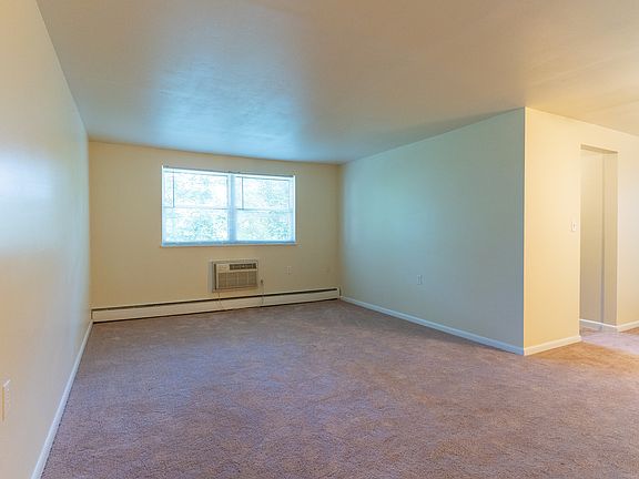 3rd image of 250 Johnson St #14737172