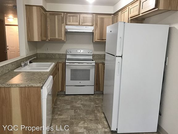 3rd image of 6908 NE 124th Ave APT A