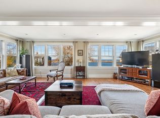 77 Salisbury St, Hull, MA 02045