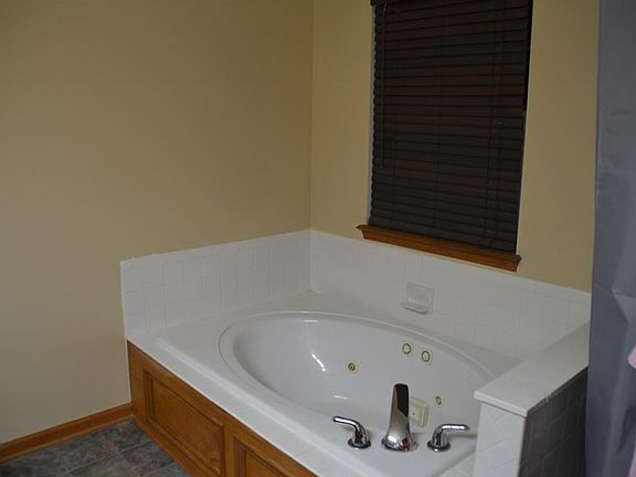 5th image of 1296 White Ash Dr