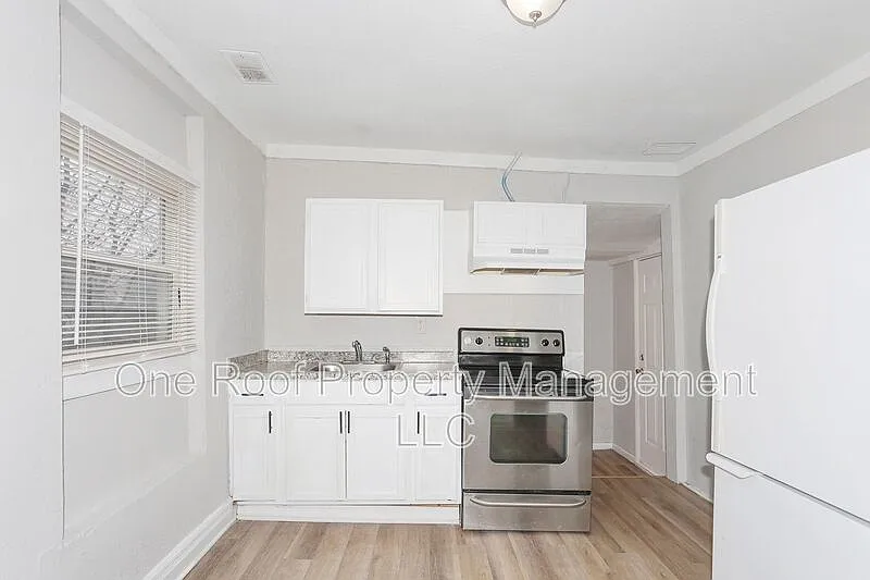 Building Photo - 3423 Garner Ave #B