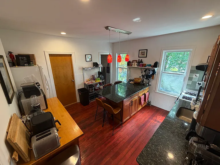 11R Albion St #2 — Photo 6