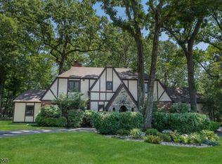 6 Cheyenne Dr, Montville, NJ 07045