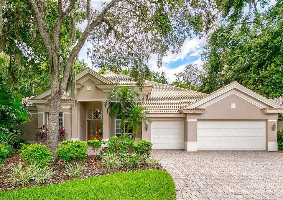 1st image of 2835 Grey Oaks Blvd