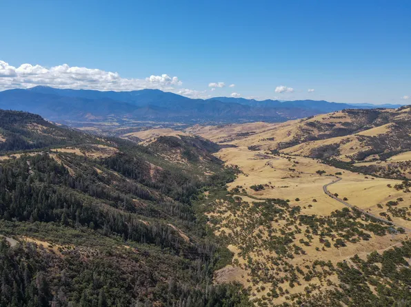 639 Cove Rd, Ashland, OR 97520