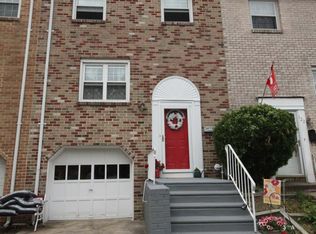 124 W Collins Ct, Blackwood, NJ 08012