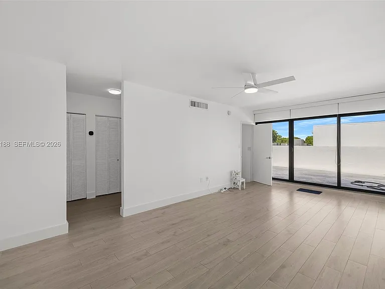 225 E Enid Dr #44 — Photo 40