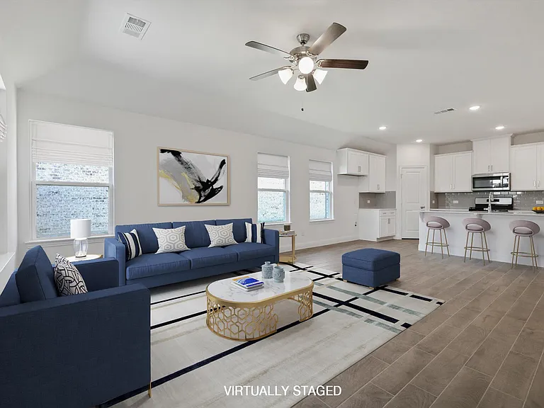 517 Amenduni Ln — Photo 14