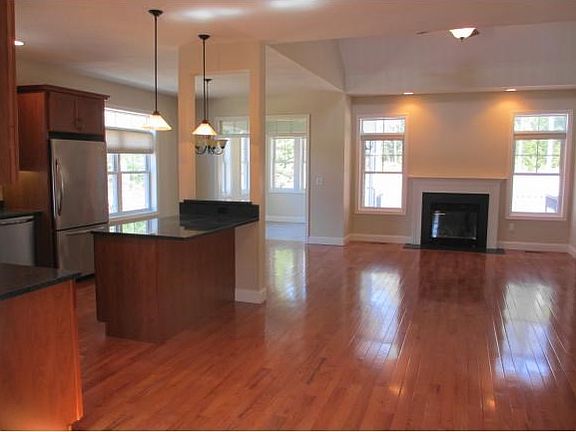 ATTRACTIVE OPEN CONCEPT