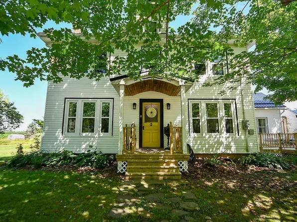 4677 Highway 215, Noel, NS B0N 1T0