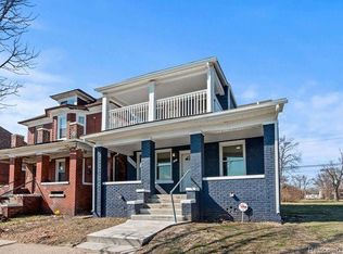 3037 Van Dyke St, Detroit, MI 48214