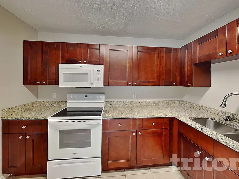 7503 Leon Ave — Photo 4