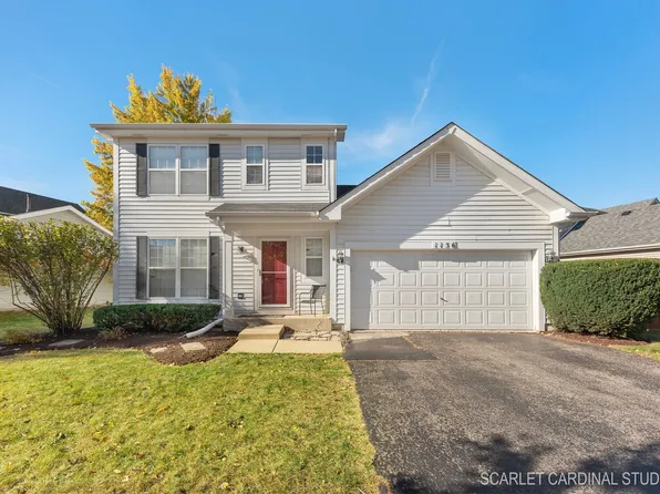 1156 Lakewood Cir, Naperville, IL 60540