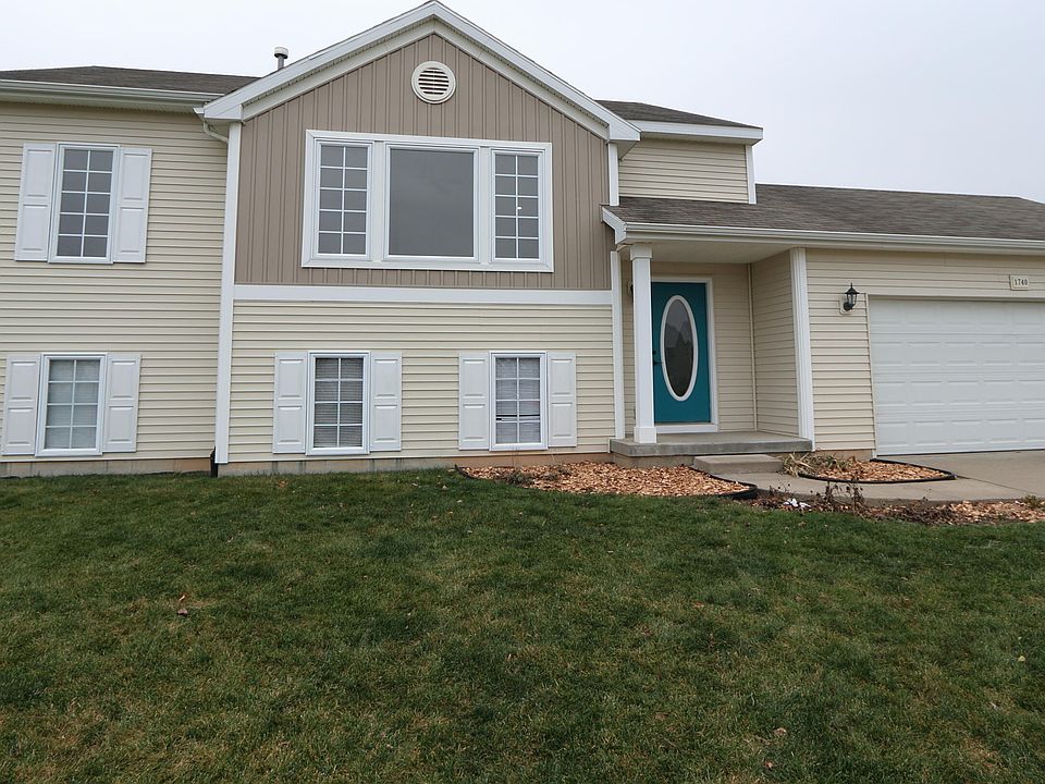 1st image of 1740 S Park Dr SE