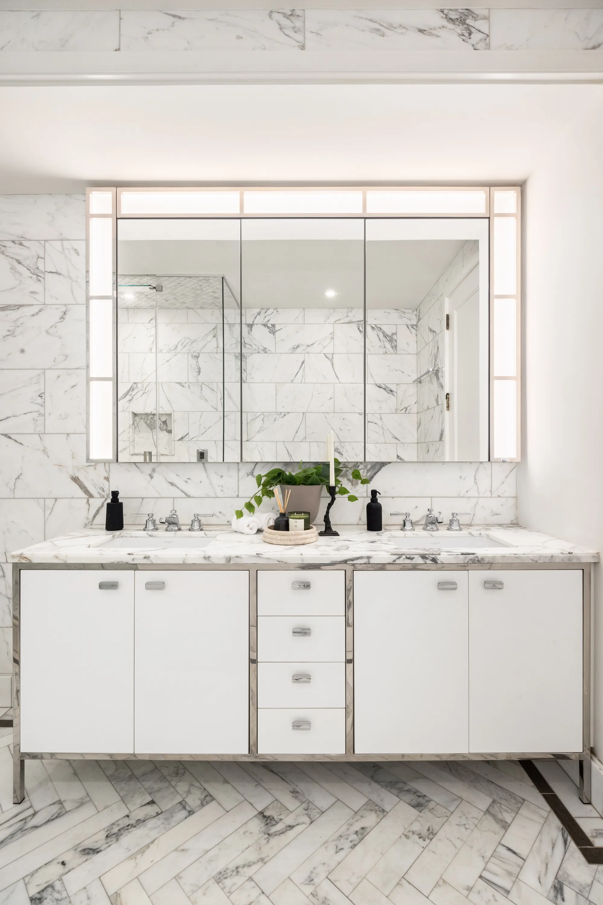 100 Barclay Street #22B in Tribeca, Manhattan | StreetEasy