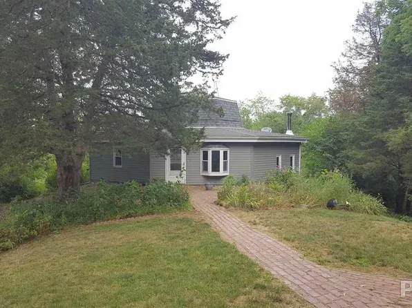 6302 S Trivoli Rd, Glasford, IL 61533