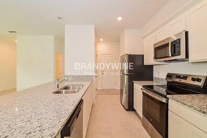 1574 Effra Way — Photo 6