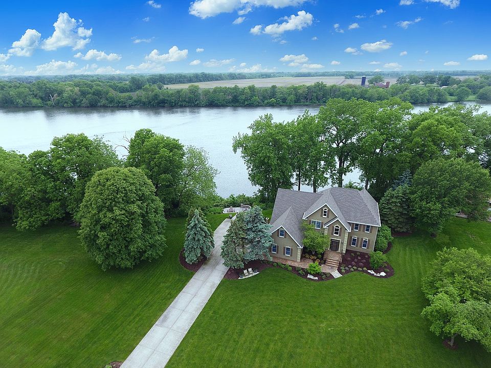 1st image of 1860 Vista Dr