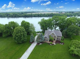 1860 Vista Dr, Wilmington, IL
