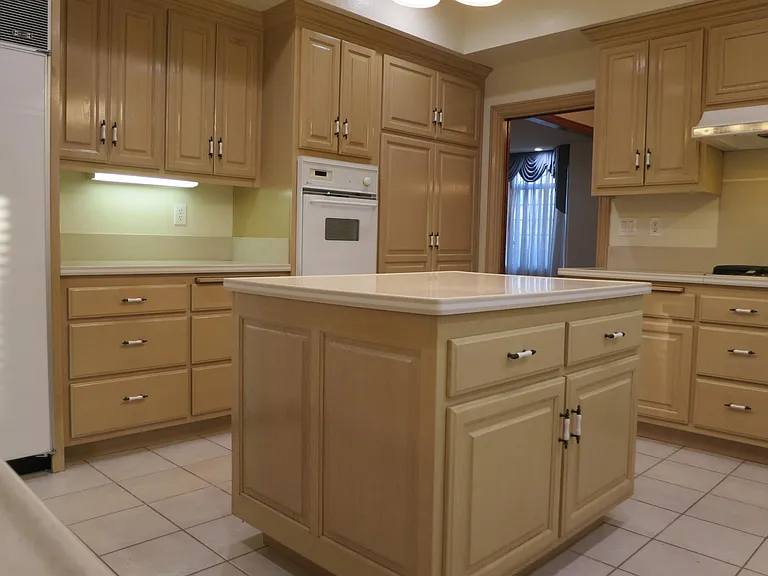 713 Pamela Cir — Photo 14