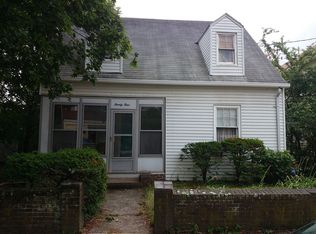 24 Larch St, Brighton, MA 02135