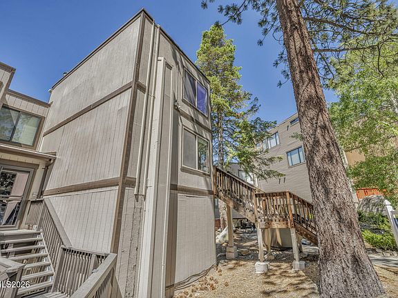 4th image of 155 Holly Ln